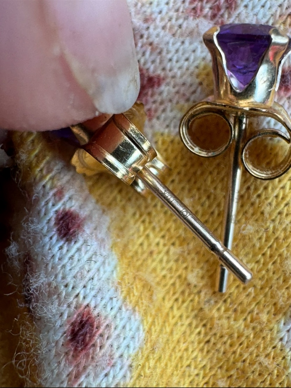 Vintage solid 14k/10k yellow gold GENUINE amethyst stud earrings- nice!! - Picture 6 of 6